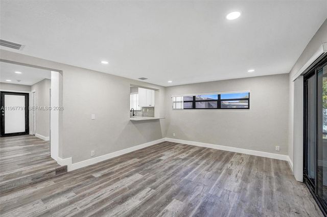 2241 NW 172nd Ter, Miami Gardens, FL 33056