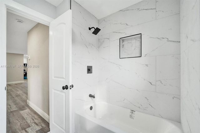 2241 NW 172nd Ter, Miami Gardens, FL 33056