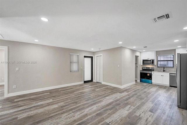 2241 NW 172nd Ter, Miami Gardens, FL 33056