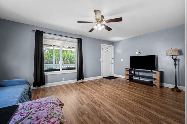 403 Fairview Ave, Smyrna, TN 37167