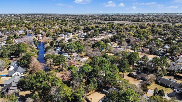 688 Pelzer Drive, Mount Pleasant, SC 29464