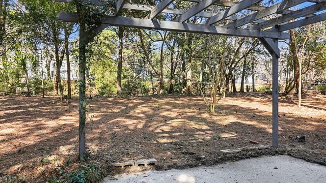 688 Pelzer Drive, Mount Pleasant, SC 29464