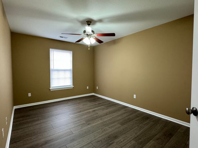 4209 BOLD VENTURE DR, Columbia, MO 65202