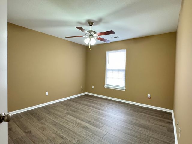 4209 BOLD VENTURE DR, Columbia, MO 65202