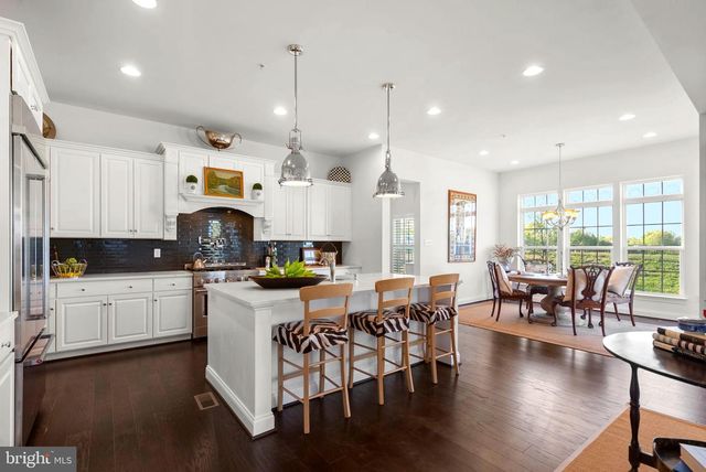 6410 PADDINGTON ST, Middle River, MD 21220