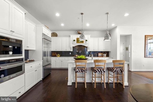 6410 PADDINGTON ST, Middle River, MD 21220