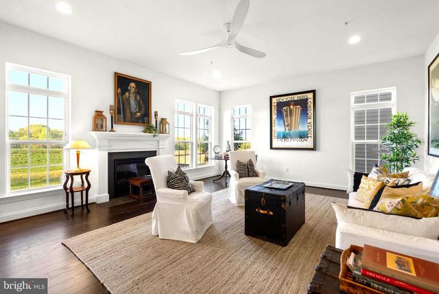 6410 PADDINGTON ST, Middle River, MD 21220