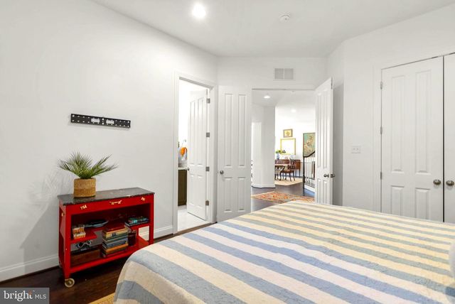 6410 PADDINGTON ST, Middle River, MD 21220