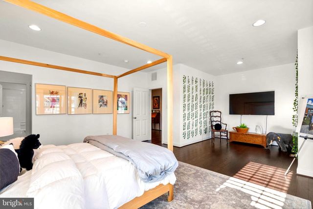 6410 PADDINGTON ST, Middle River, MD 21220