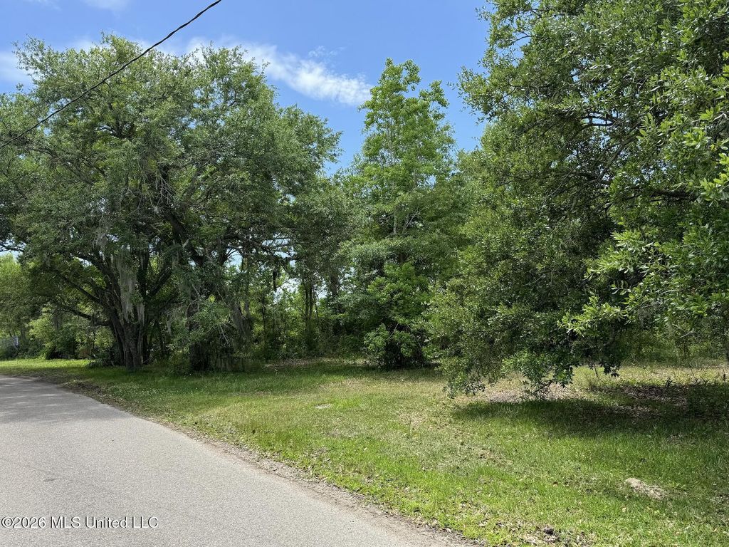 0 Pecan Ridge Drive, Waveland, MS 39576