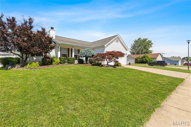 1269 Little Brave Drive, O'fallon, MO 63366