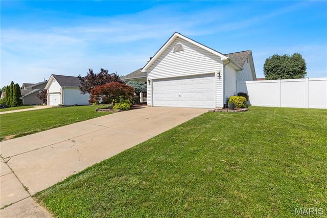 1269 Little Brave Drive, O'fallon, MO 63366
