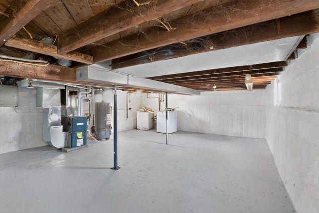 971 Industrial Court, Janesville, WI 53546