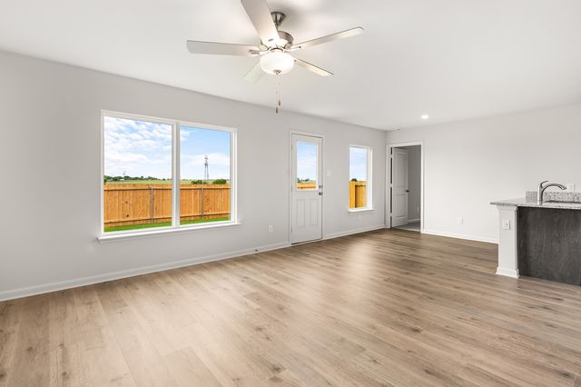 307 Julian Davis Drive, Venus, TX 76084