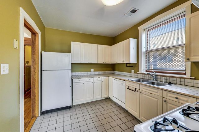 4229 N Ashland Avenue 1, Chicago, IL 60613
