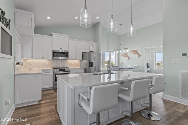 314 Easy Street, Swansboro, NC 28584