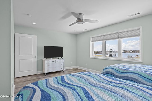 314 Easy Street, Swansboro, NC 28584