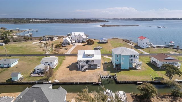 314 Easy Street, Swansboro, NC 28584