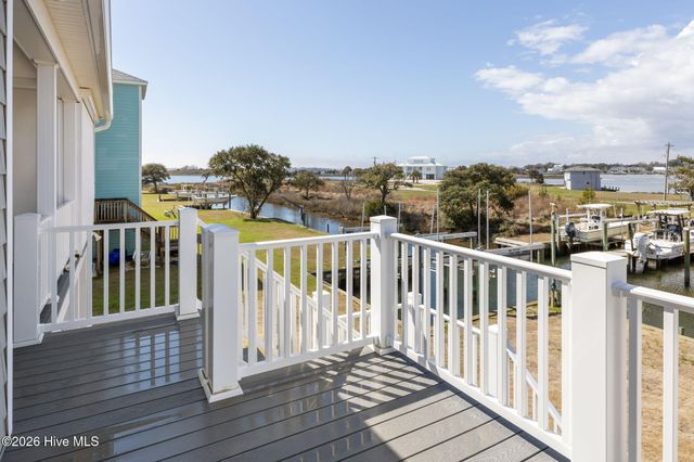 314 Easy Street, Swansboro, NC 28584