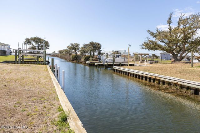 314 Easy Street, Swansboro, NC 28584