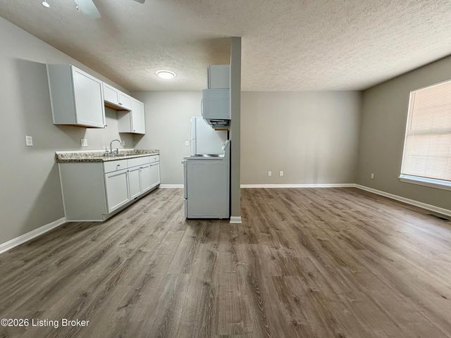 515 E 4th St 1, New Albany, IN 47150