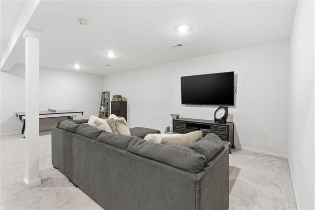 2101 Petty Road, Kearney, MO 64060