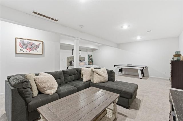 2101 Petty Road, Kearney, MO 64060