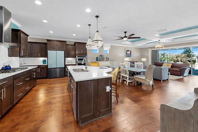 14110 BARRINGTON STOWERS DR, Lithia, FL 33547