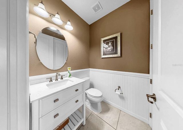 14110 BARRINGTON STOWERS DR, Lithia, FL 33547