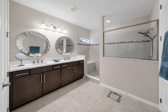 14110 BARRINGTON STOWERS DR, Lithia, FL 33547