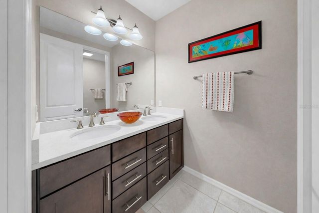 14110 BARRINGTON STOWERS DR, Lithia, FL 33547