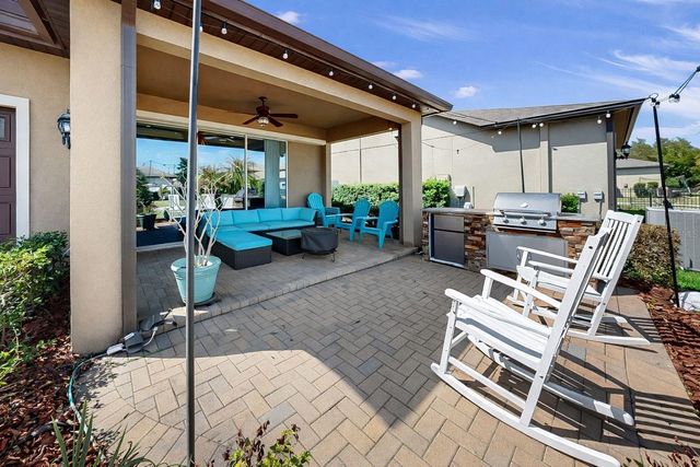 14110 BARRINGTON STOWERS DR, Lithia, FL 33547