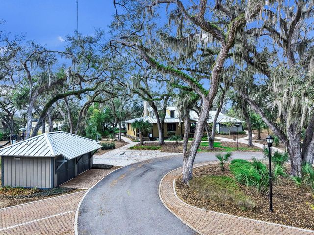 14110 BARRINGTON STOWERS DR, Lithia, FL 33547