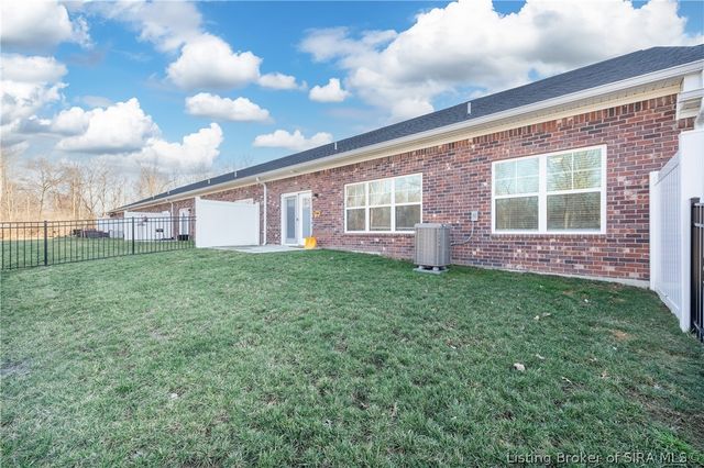 3407 Elaine Avenue, Jeffersonville, IN 47130