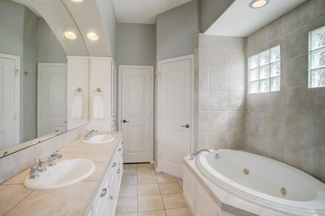618 Asbury Street, Houston, TX 77007