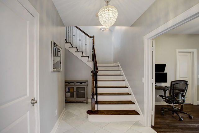 618 Asbury Street, Houston, TX 77007