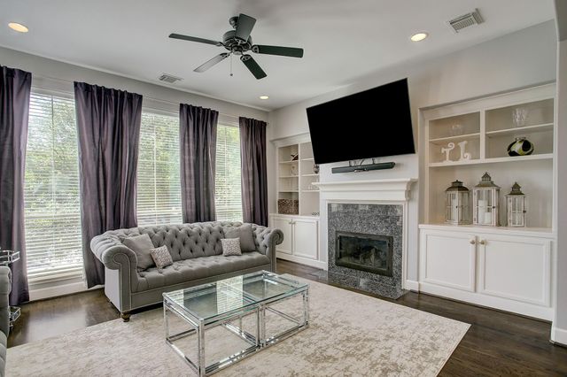618 Asbury Street, Houston, TX 77007