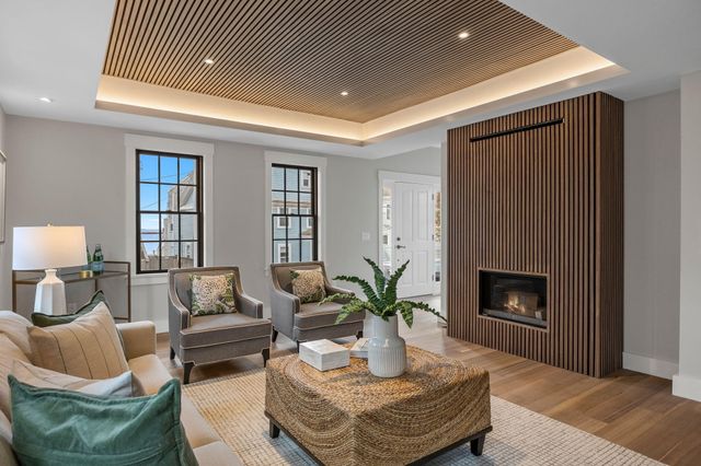 404 Commercial Street 1, Provincetown, MA 02657