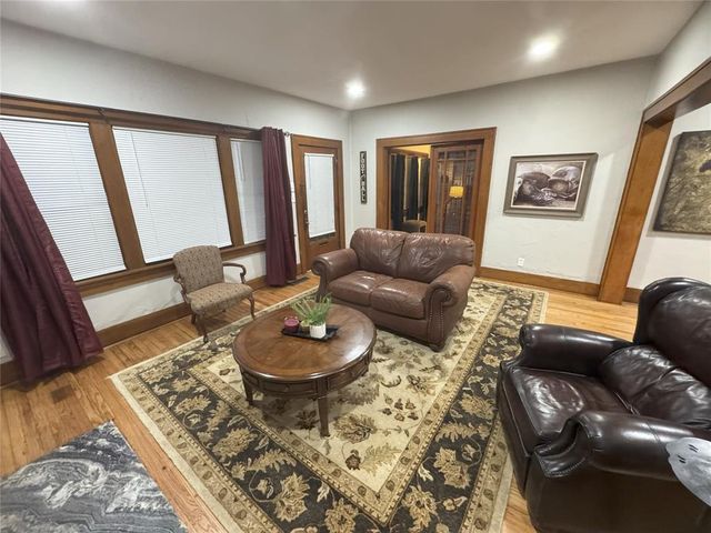 820 Classen Boulevard, Norman, OK 73071