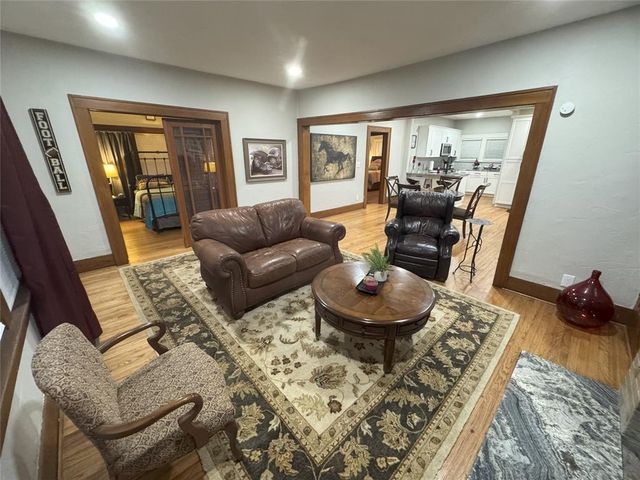 820 Classen Boulevard, Norman, OK 73071