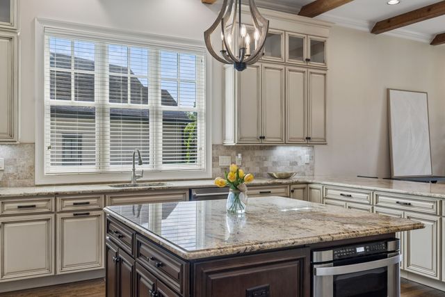 6054 Pelican Way, College Grove, TN 37046