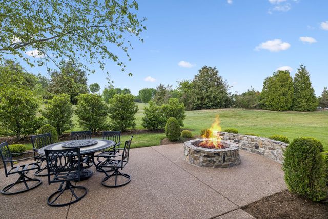 6054 Pelican Way, College Grove, TN 37046