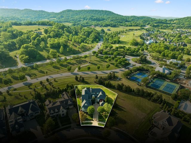 6054 Pelican Way, College Grove, TN 37046