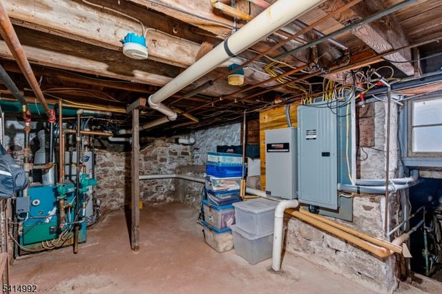 1 Wilson Dr, Stockton Boro, NJ 08559