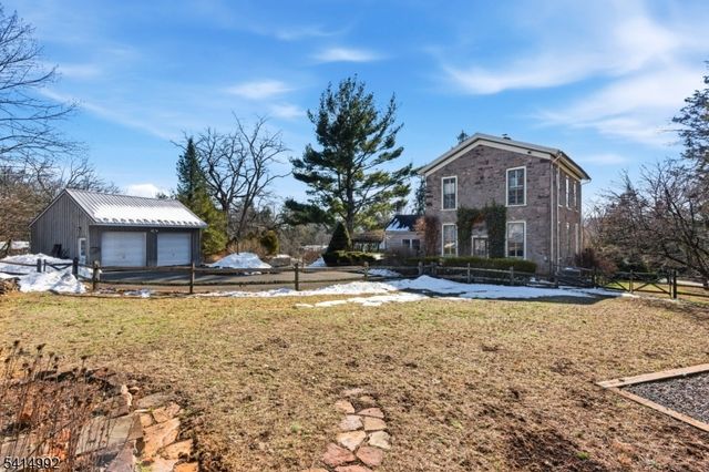 1 Wilson Dr, Stockton Boro, NJ 08559