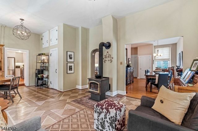 1 Wilson Dr, Stockton Boro, NJ 08559