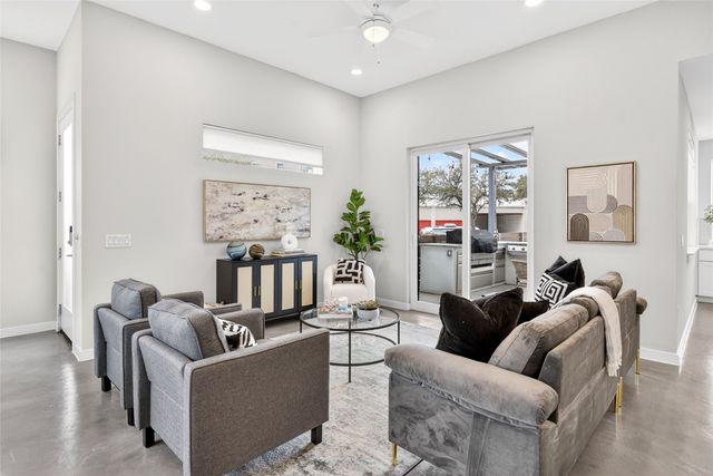 5368 Winton Street, Dallas, TX 75206