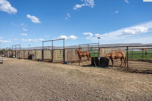 168715 W Johnson, Prosser, WA 99350