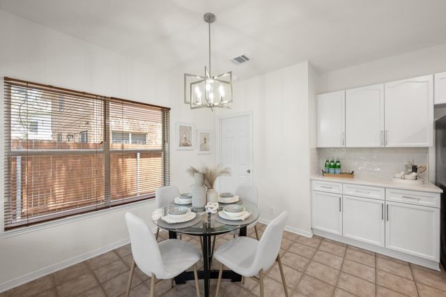 6129 Jumano LN, Austin, TX 78749