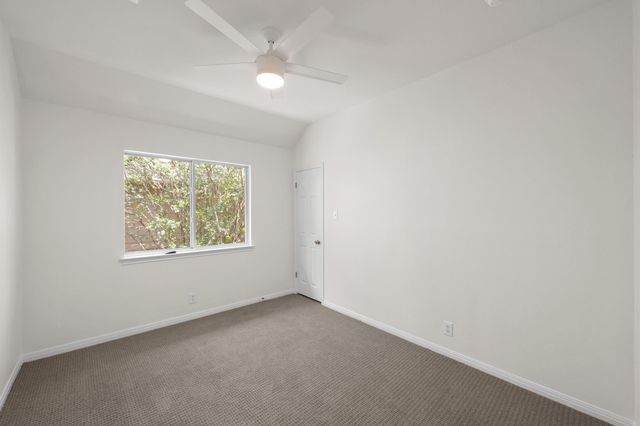 6129 Jumano LN, Austin, TX 78749
